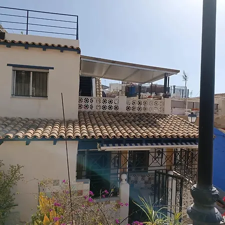 Comfortable House With Sea View In + Garden