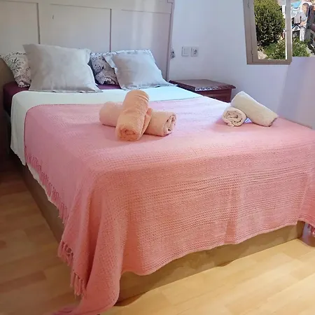 Holiday home Comfortable House With Sea View In + Garden *